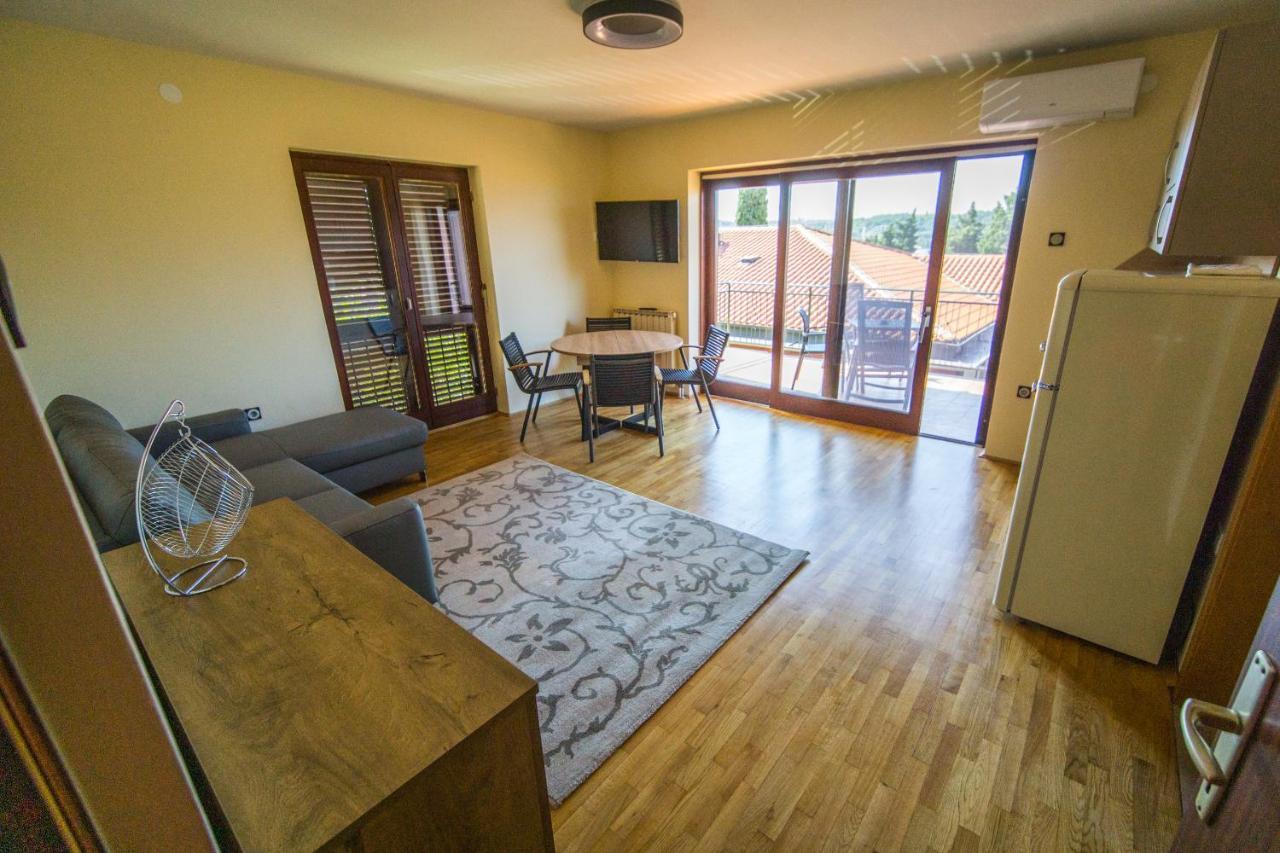 Apartments Sara 7, 8, 9 بورتوروز المظهر الخارجي الصورة
