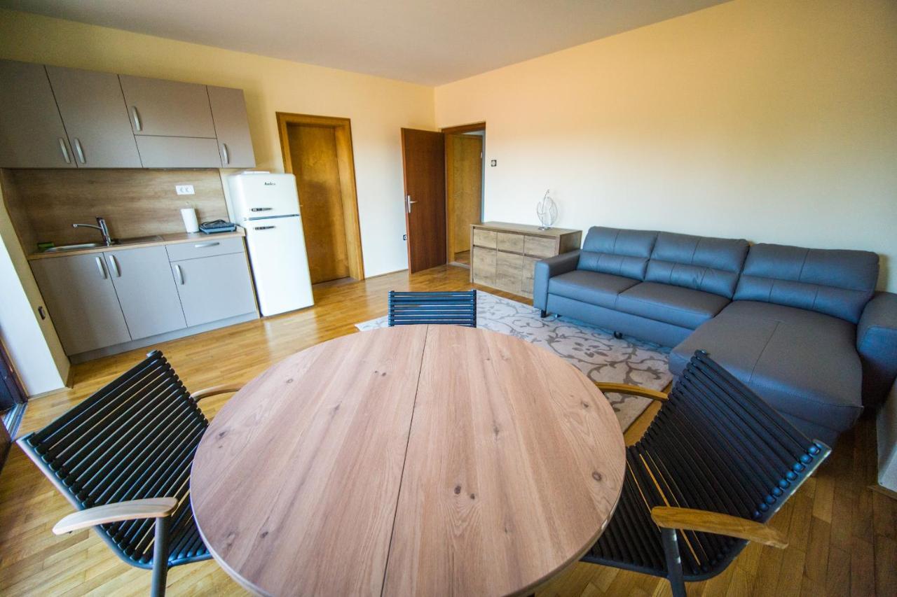 Apartments Sara 7, 8, 9 بورتوروز المظهر الخارجي الصورة